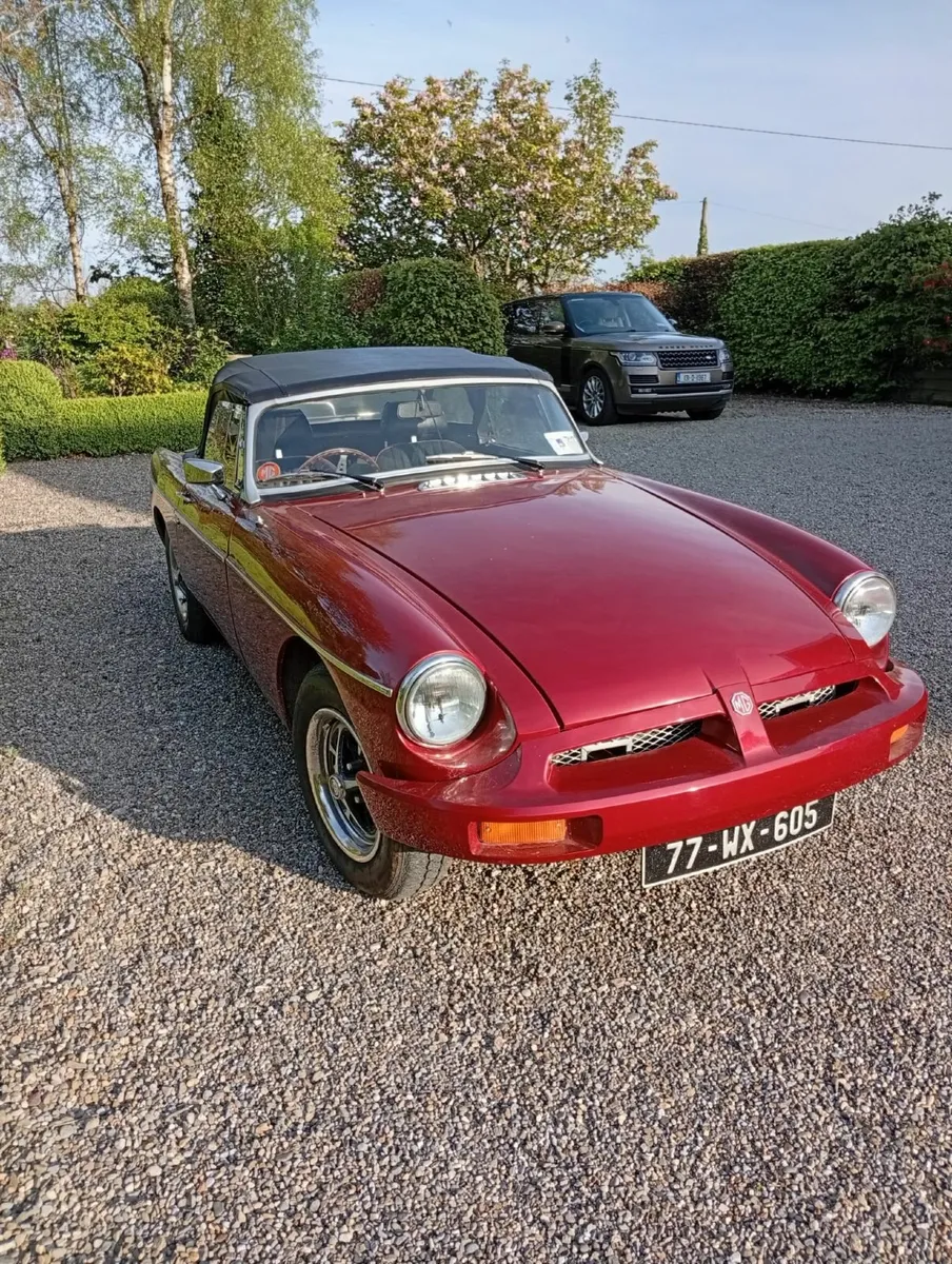 MG MGB 1977 - Image 1