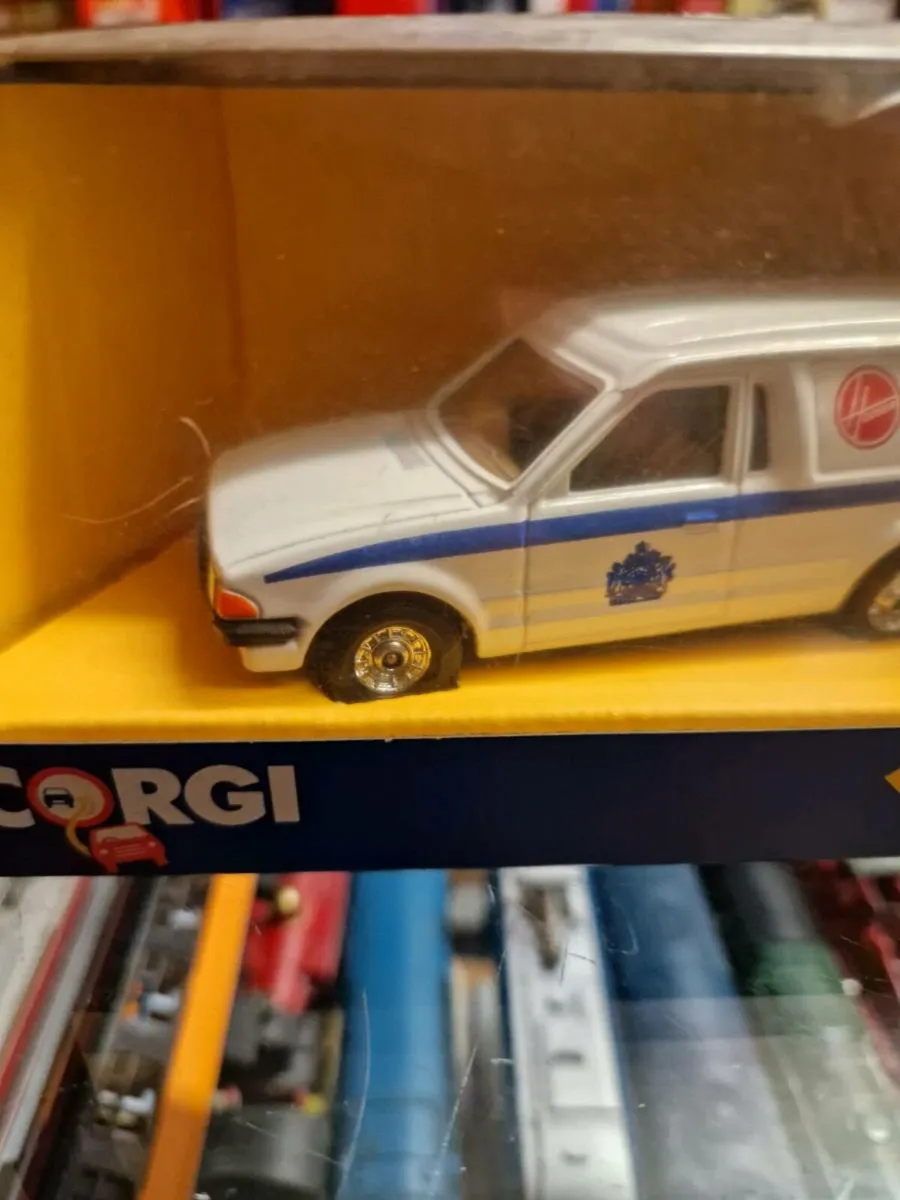 Corgi Ford Escort Van - Image 2