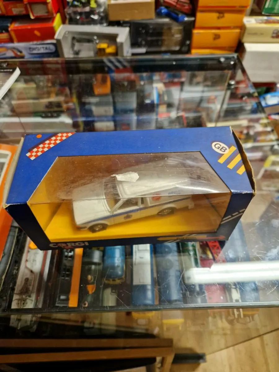 Corgi Ford Escort Van - Image 4