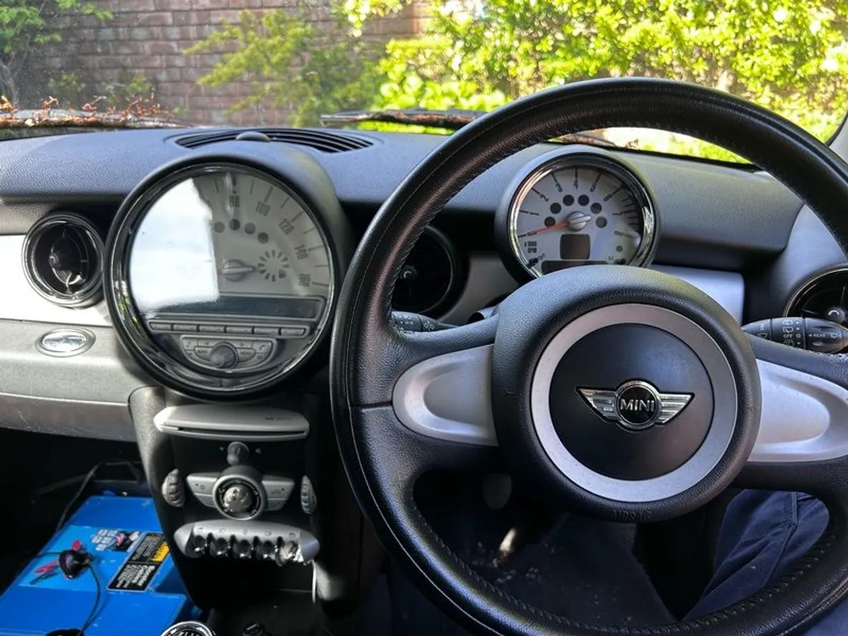 2009 Mini One - Image 2