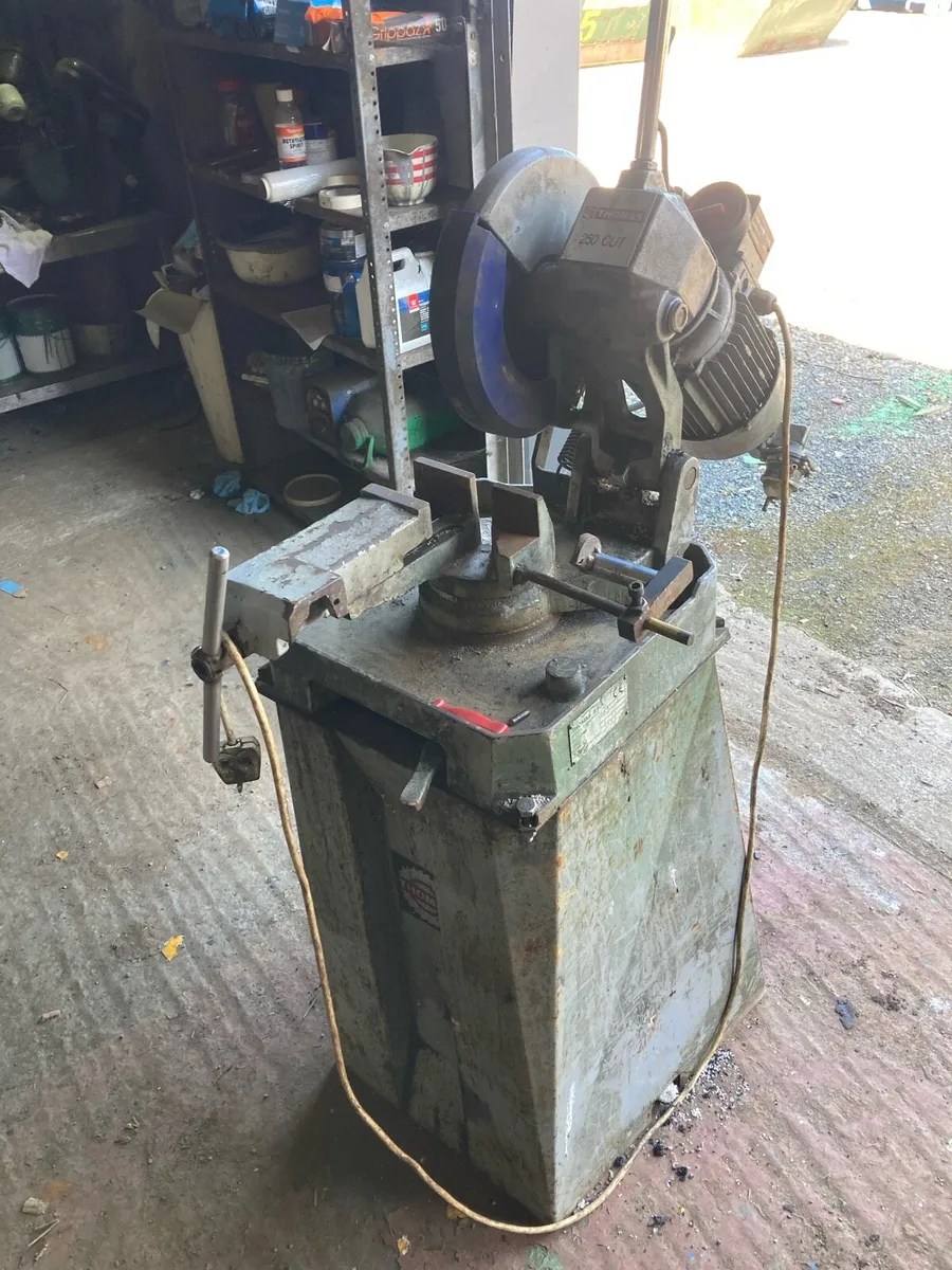 Thomas 250 cut saw - Image 1