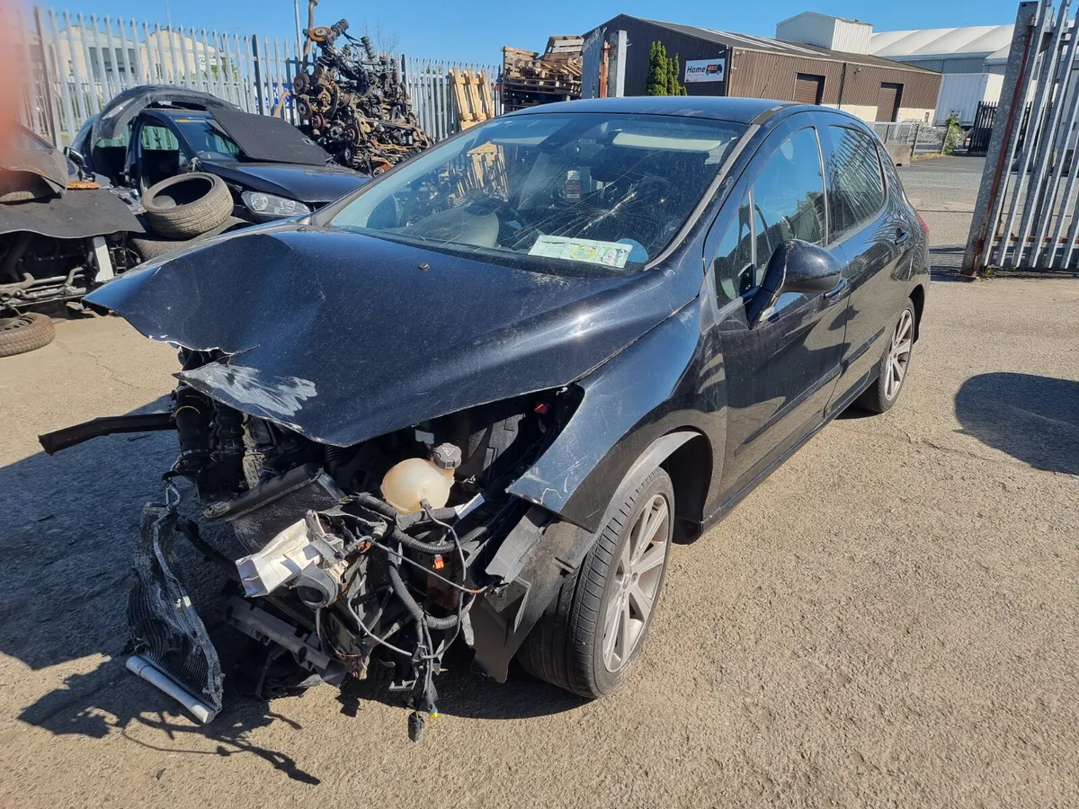 13 PEUGEOT 308  HDI FOR BREAKING - Image 2