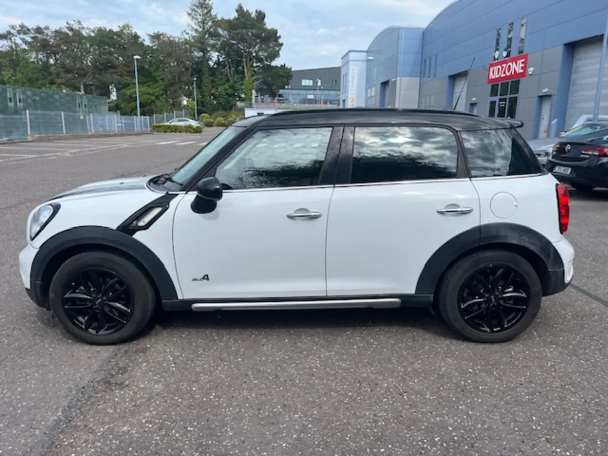 2.0 COOPER SD COUNTRYMAN ALL4 NEW NCT 2026 - Image 4