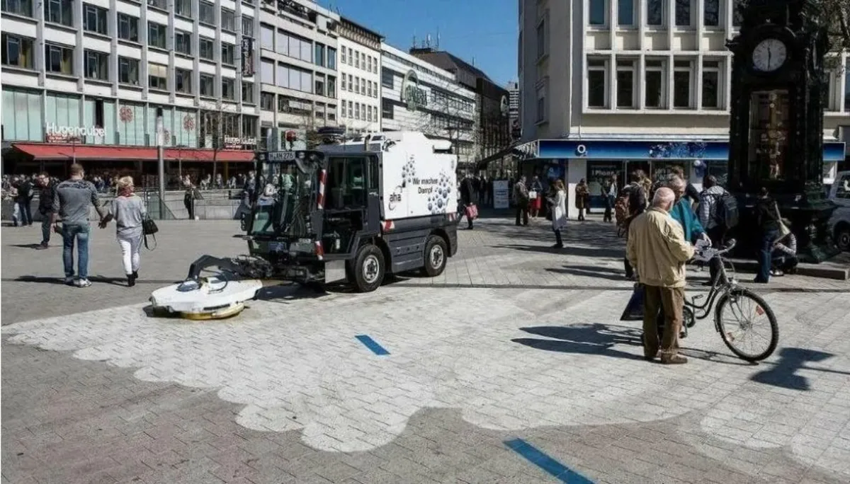 Schmidt Swingo Easyjet road sweeper scrubber - Image 2