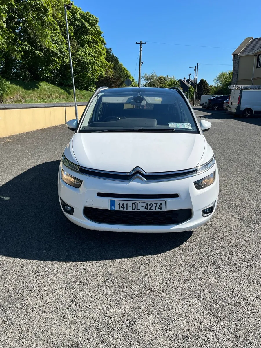 Car - Image 1