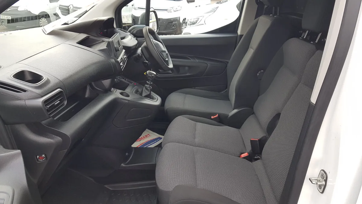 Peugeot Partner 221D 100BHP 6 SPEED HI SPECK VAT I - Image 4