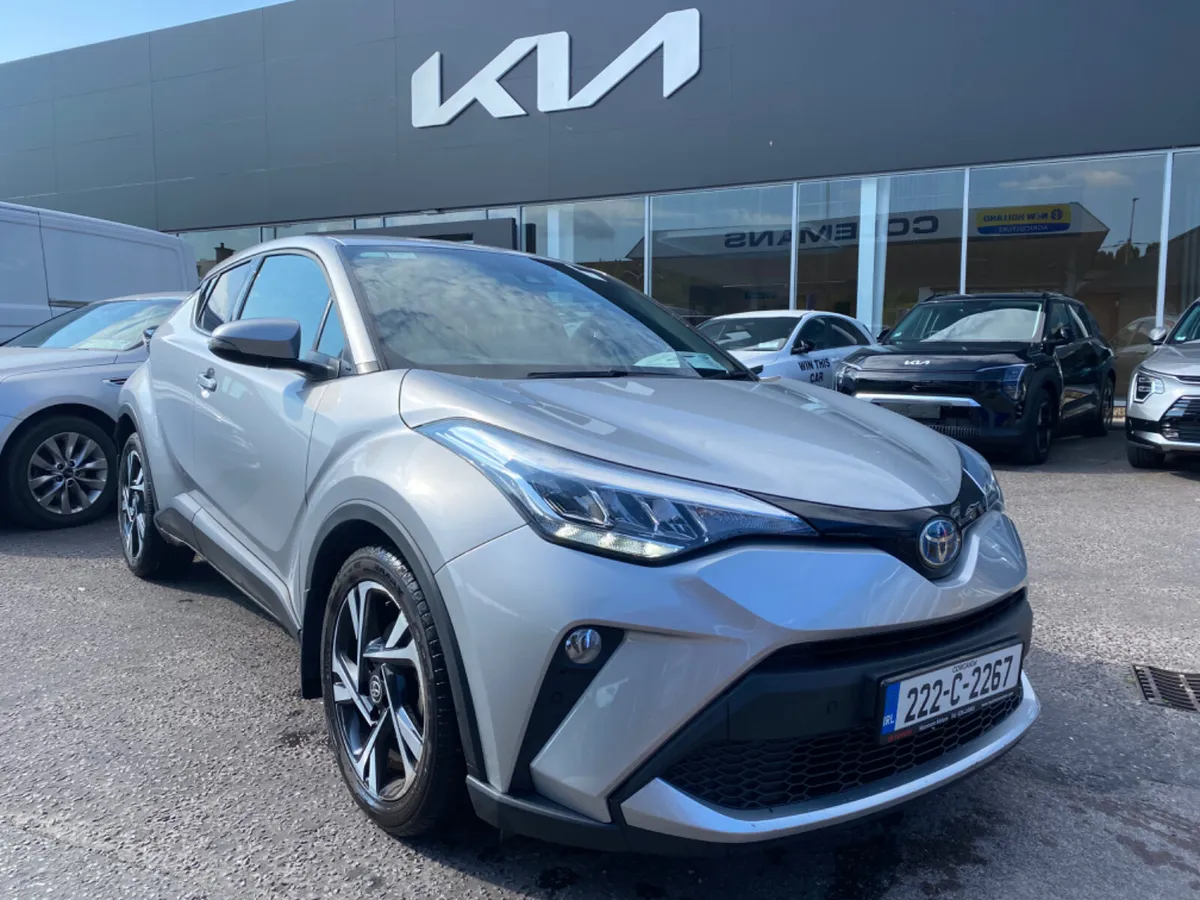 Toyota C-HR Hybrid Sport Automatic 2022 (222) - Image 3