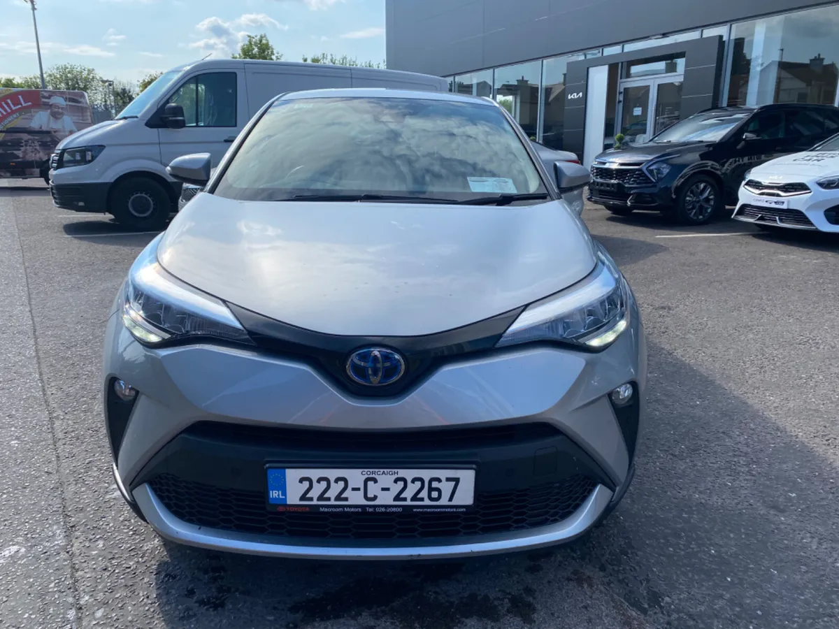 Toyota C-HR Hybrid Sport Automatic 2022 (222) - Image 2