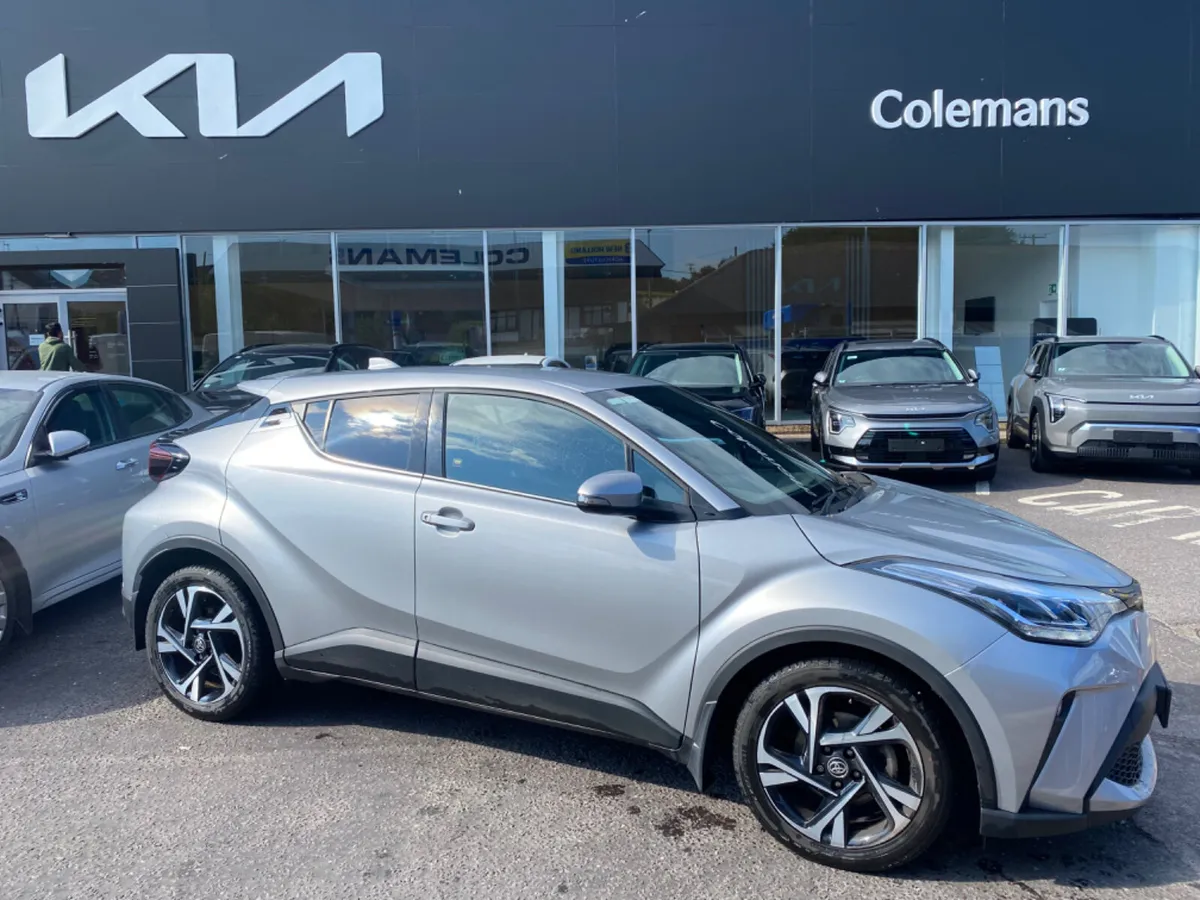 Toyota C-HR Hybrid Sport Automatic 2022 (222) - Image 1