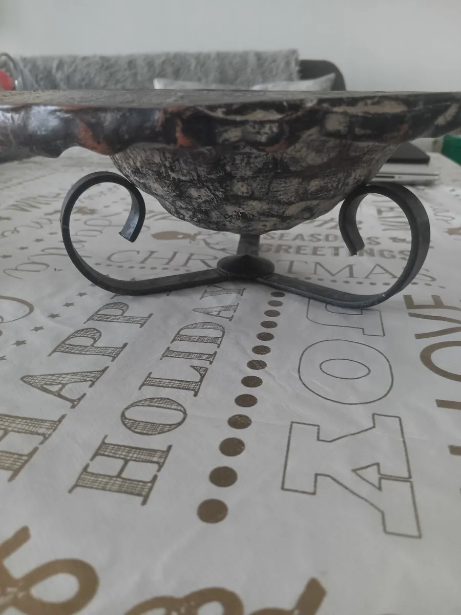 Stone bowl - Image 1