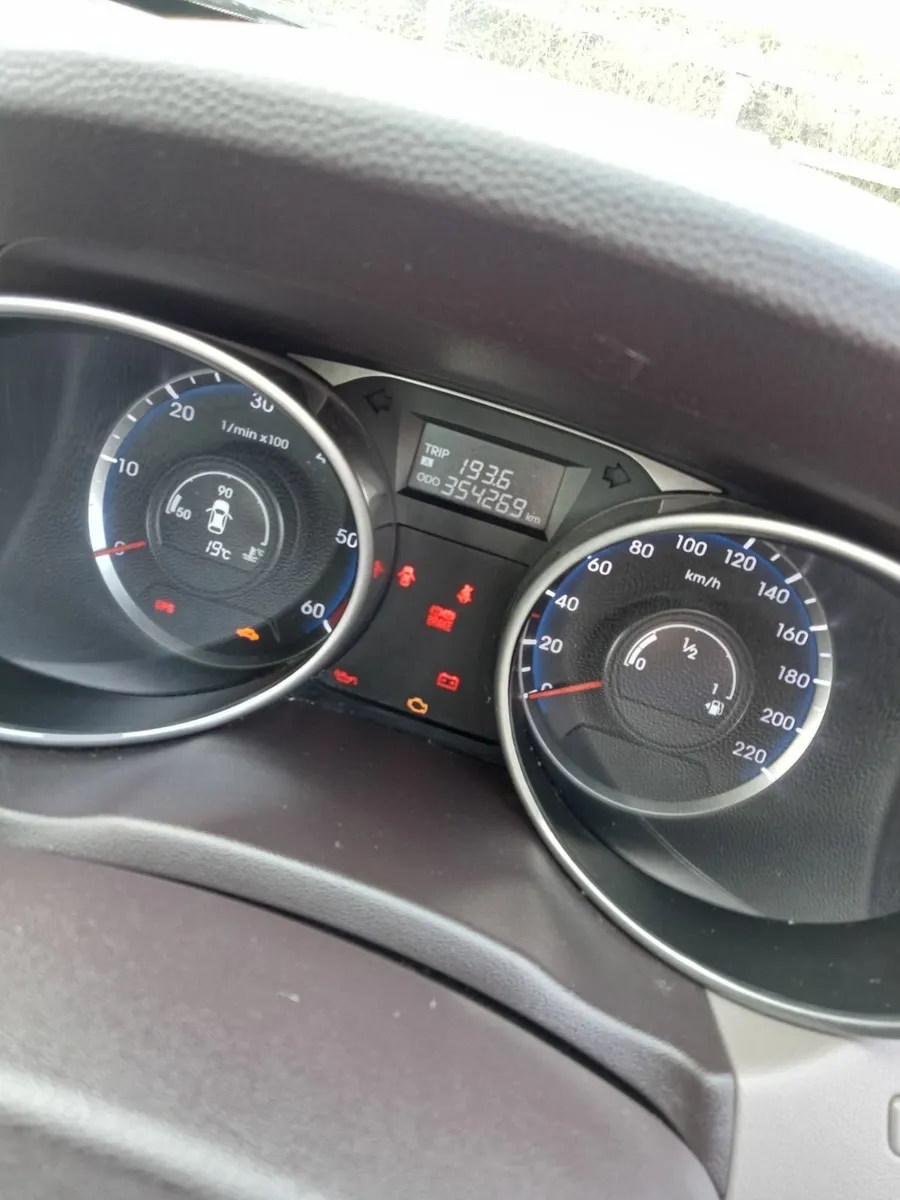 Hyundai ix35 2010 - Image 2