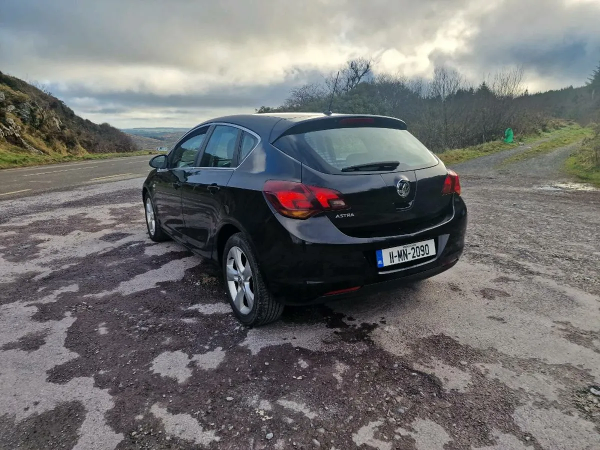Vauxhall Astra - Image 4