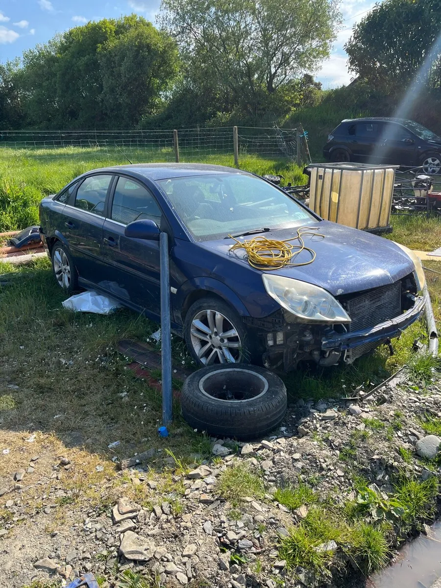 08 Vauxhall vectra for breaking - Image 1