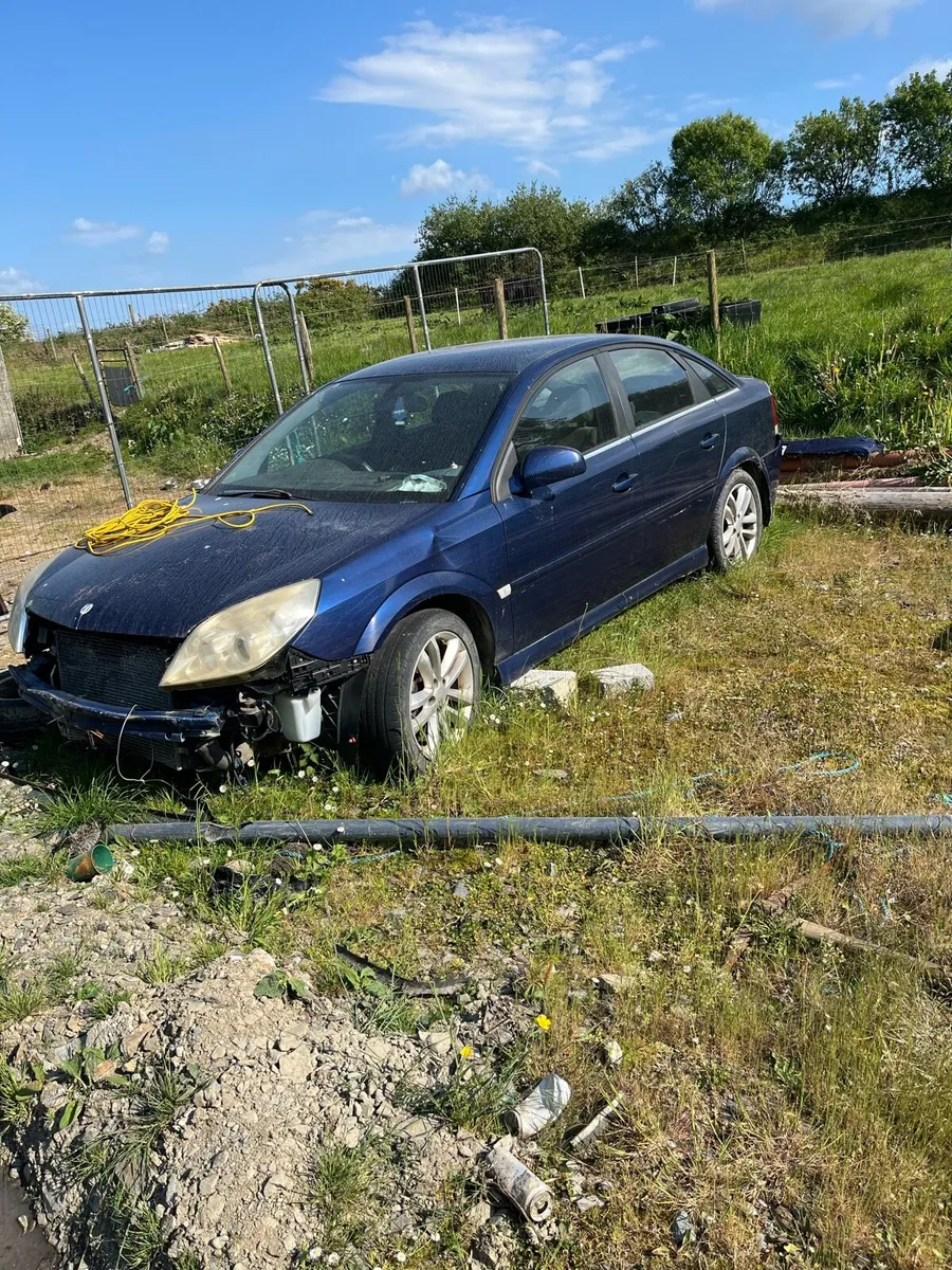 08 Vauxhall vectra for breaking - Image 3