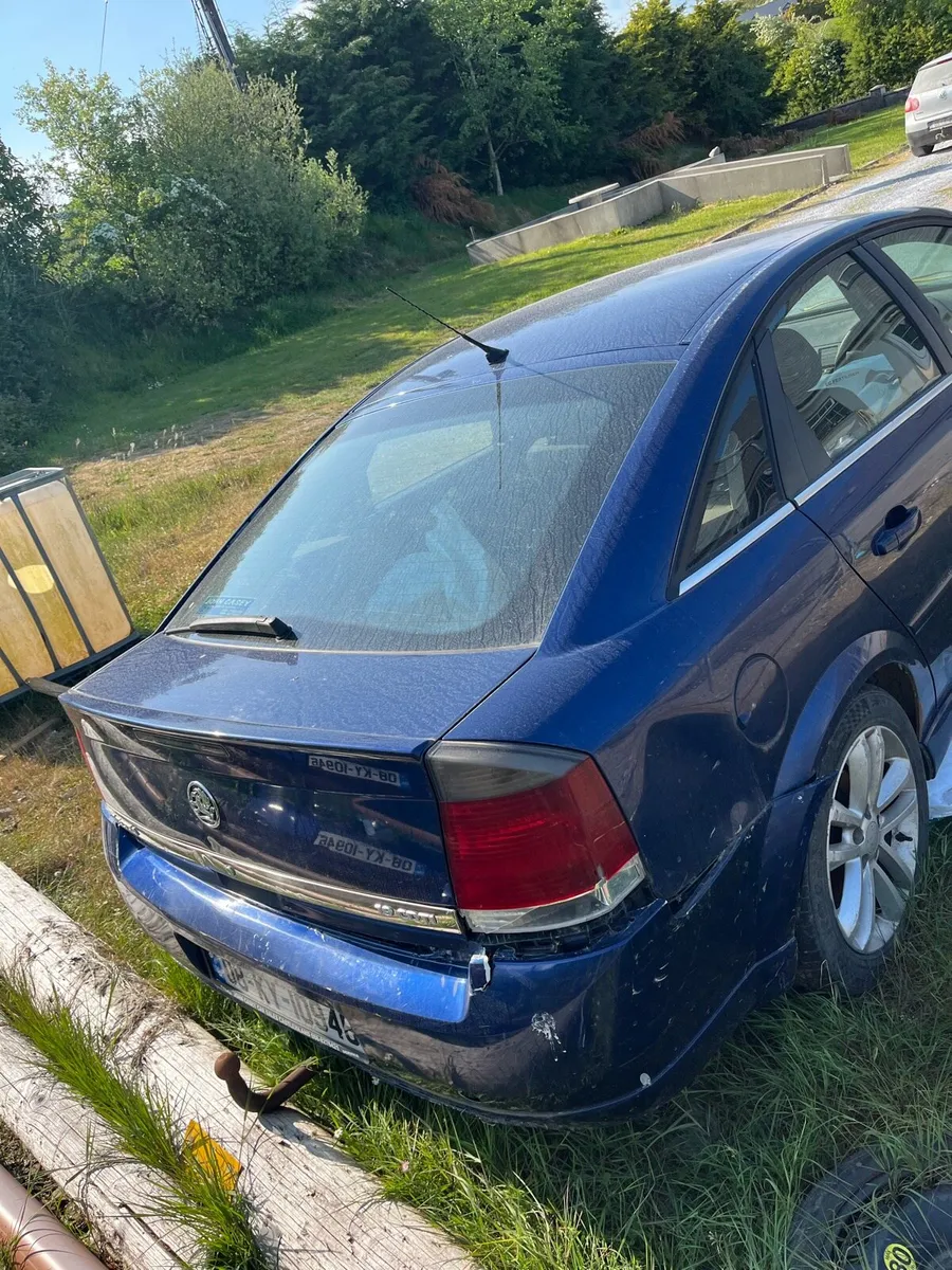 08 Vauxhall vectra for breaking - Image 4