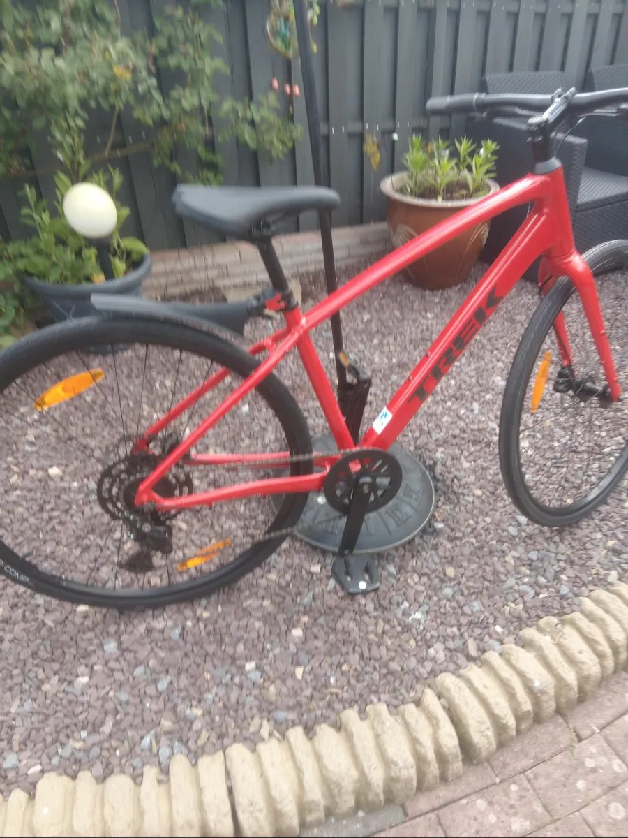 New trek fx2 gen 4 hybrid bike - Image 1