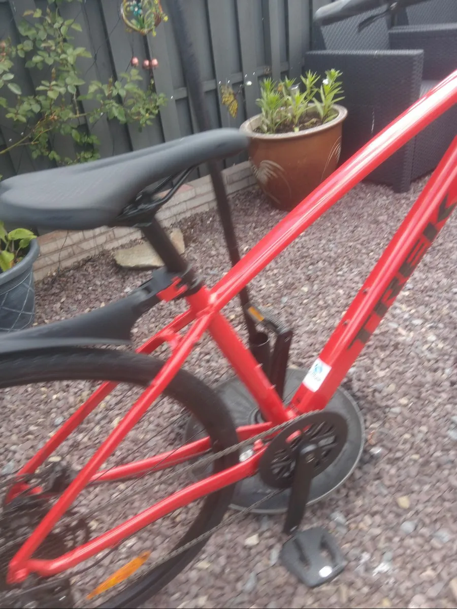 New trek fx2 gen 4 hybrid bike - Image 2