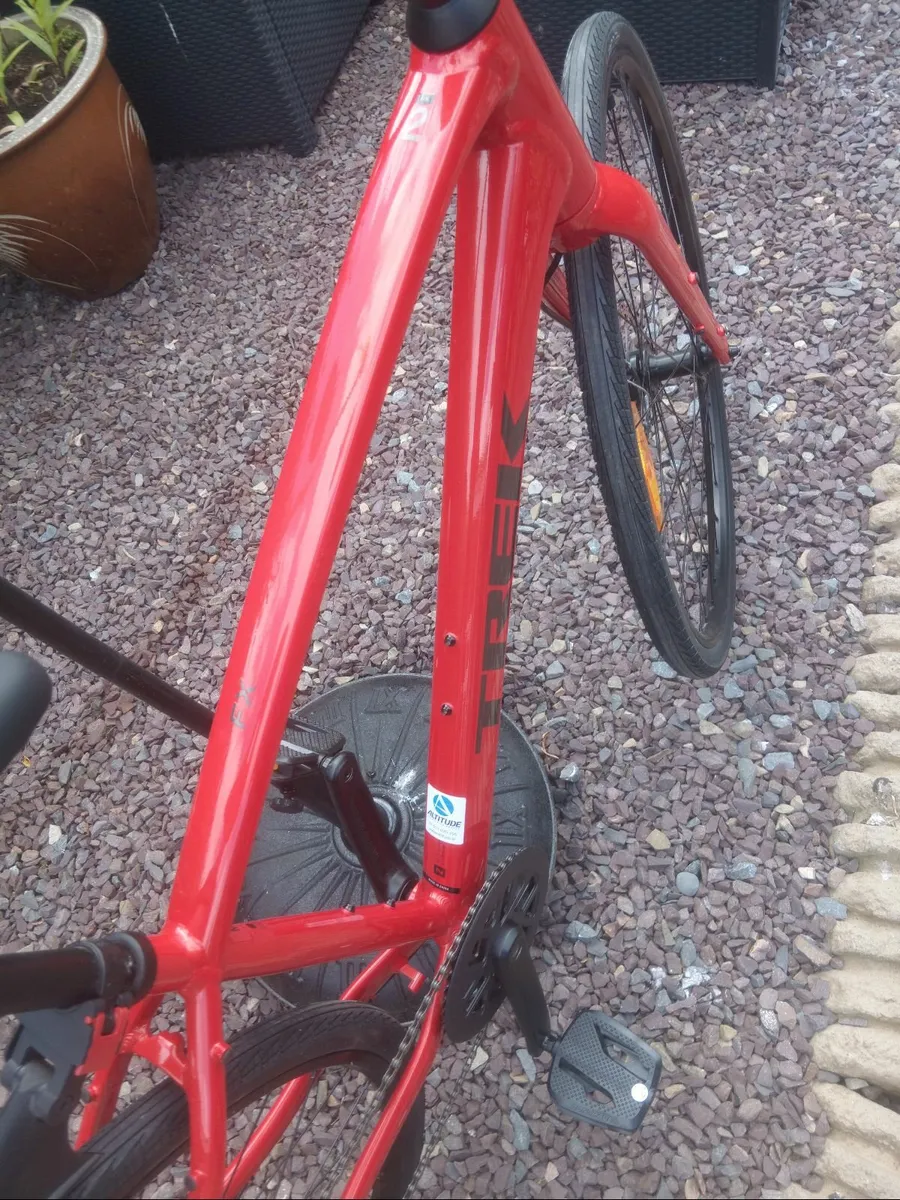 New trek fx2 gen 4 hybrid bike - Image 4
