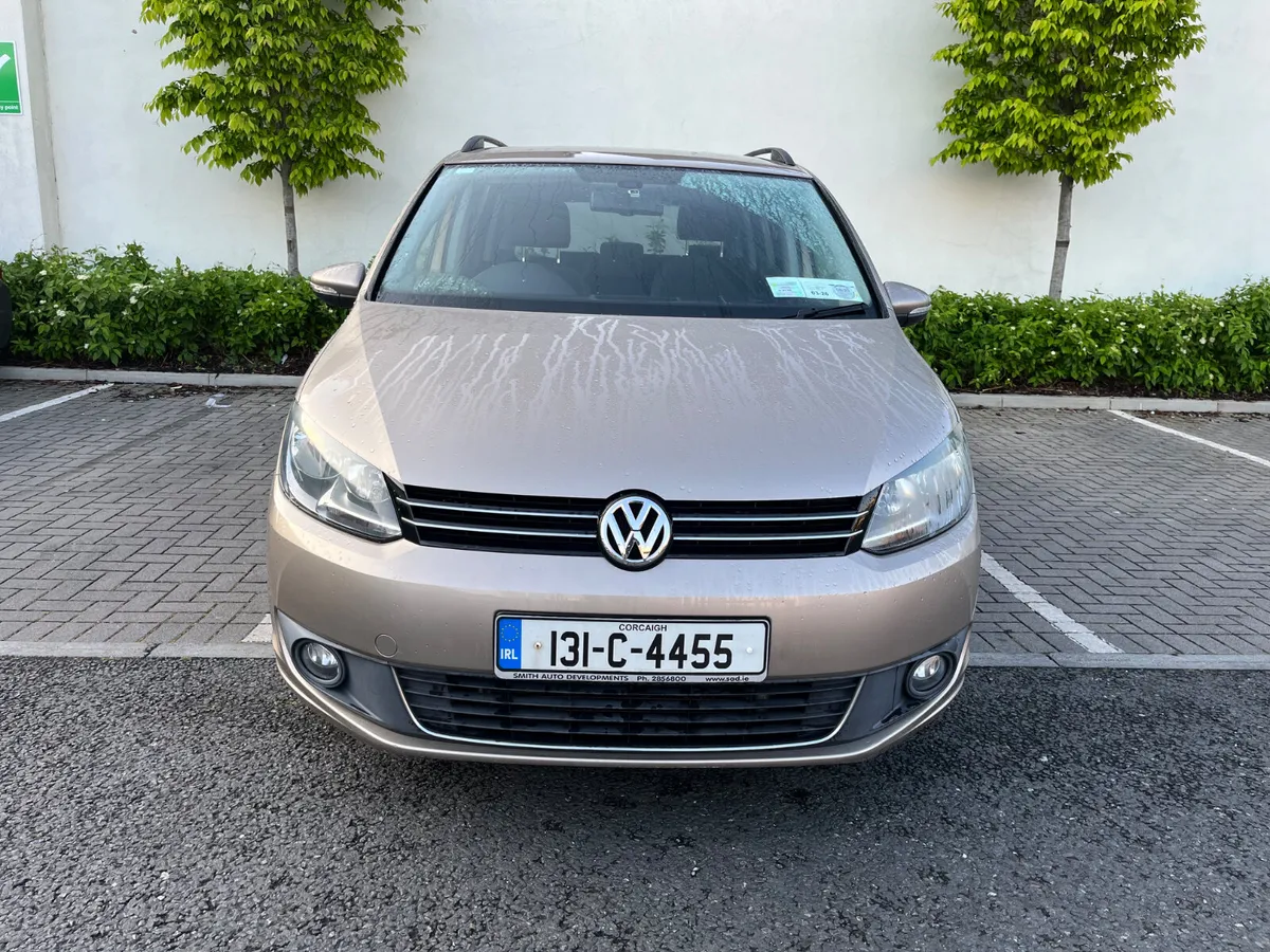 Volkswagen Touran 2013,FULL SERVICE HISTORY,T/BELT - Image 4