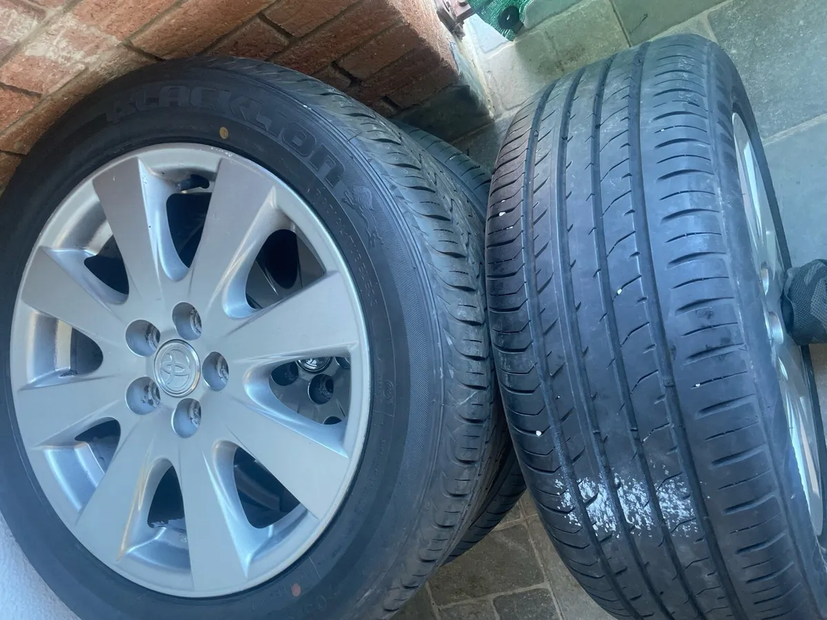 Toyota avensis alloy wheels - Image 1