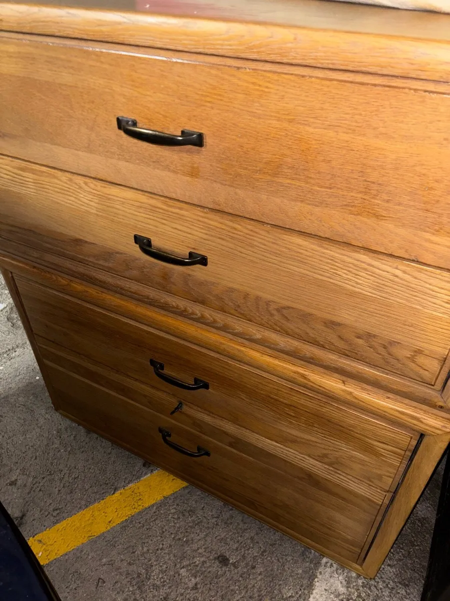 Chest of drawers - Image 2