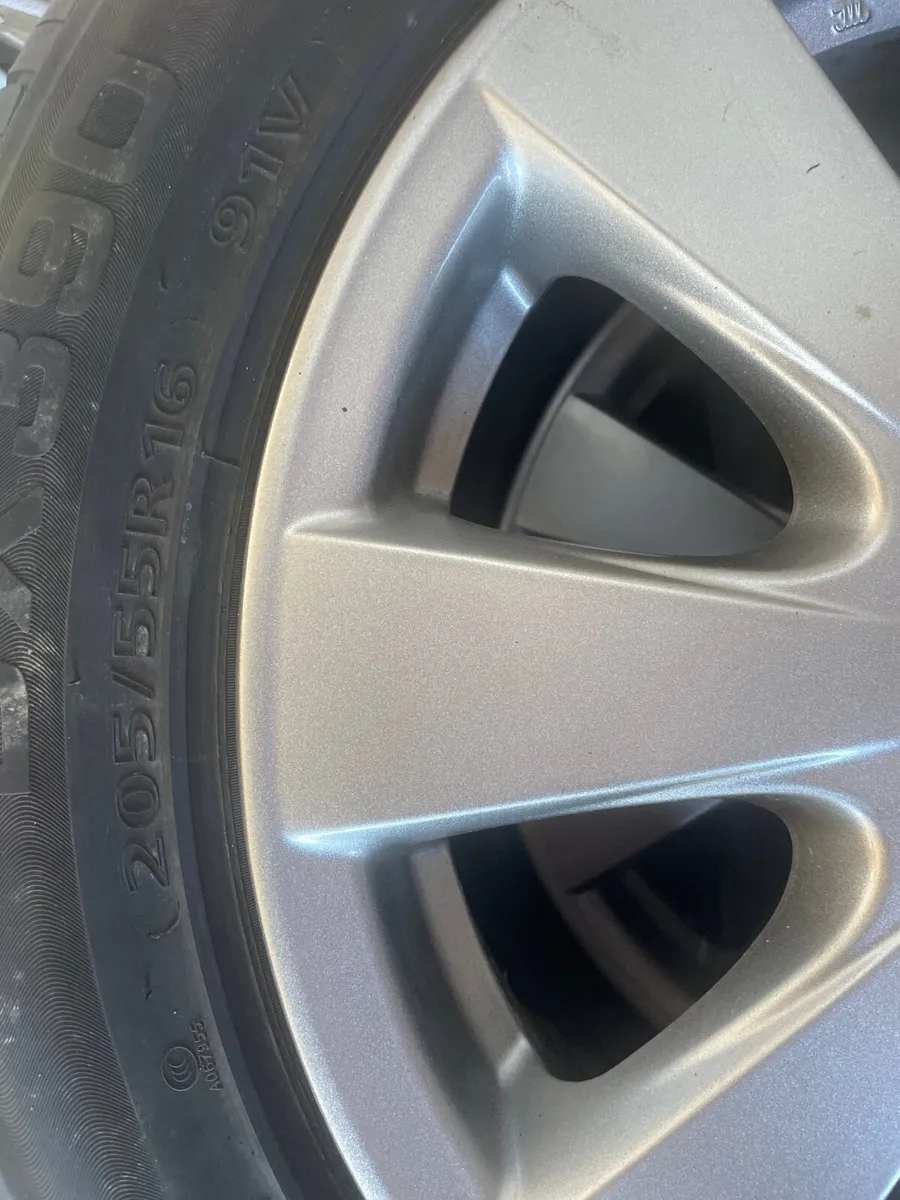 Toyota avensis alloy wheels - Image 3