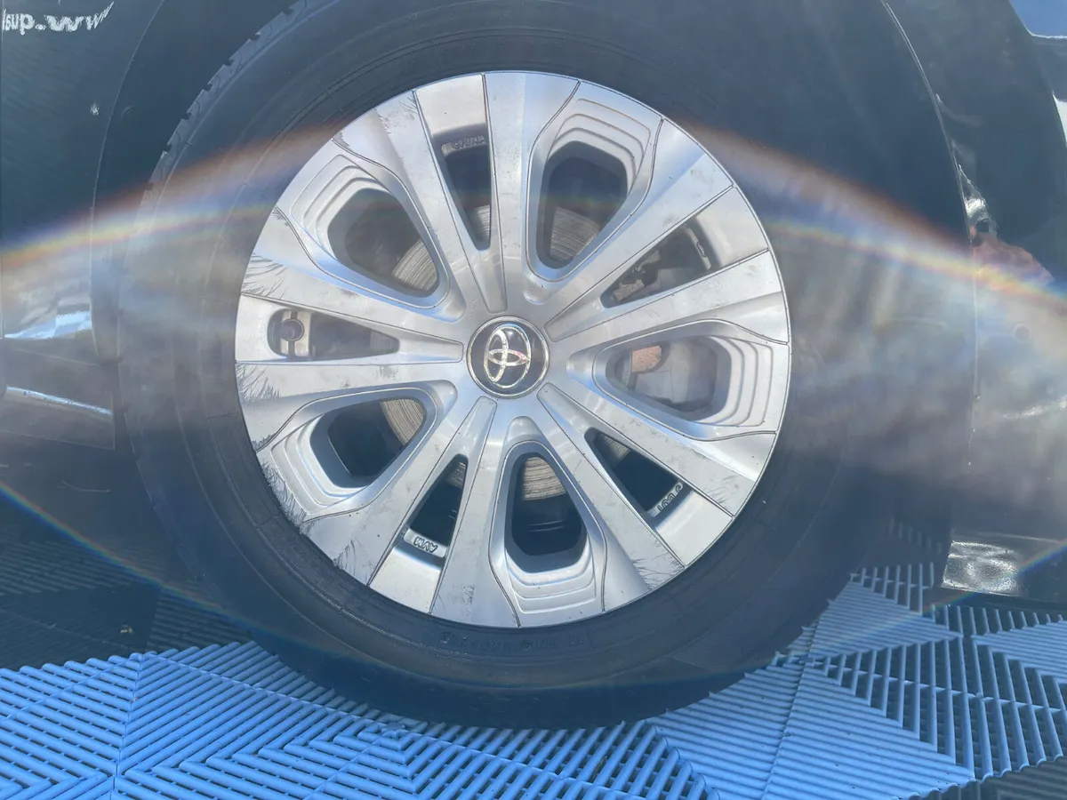 2019 TOYOTA PRIUS HYBRID (R110) - Image 4