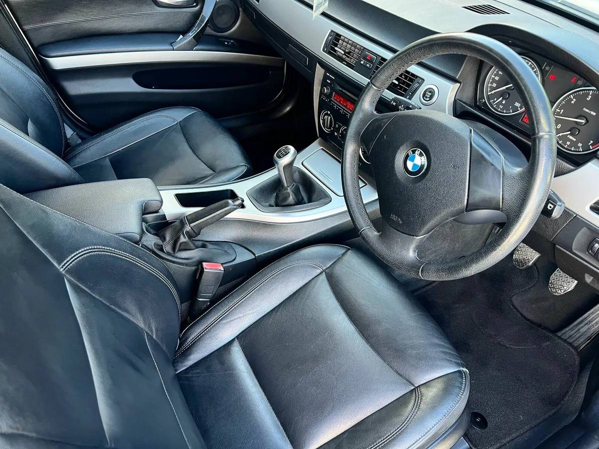 BMW 318i 2008 2.0 Petrol  nct 12/25 low km - Image 3