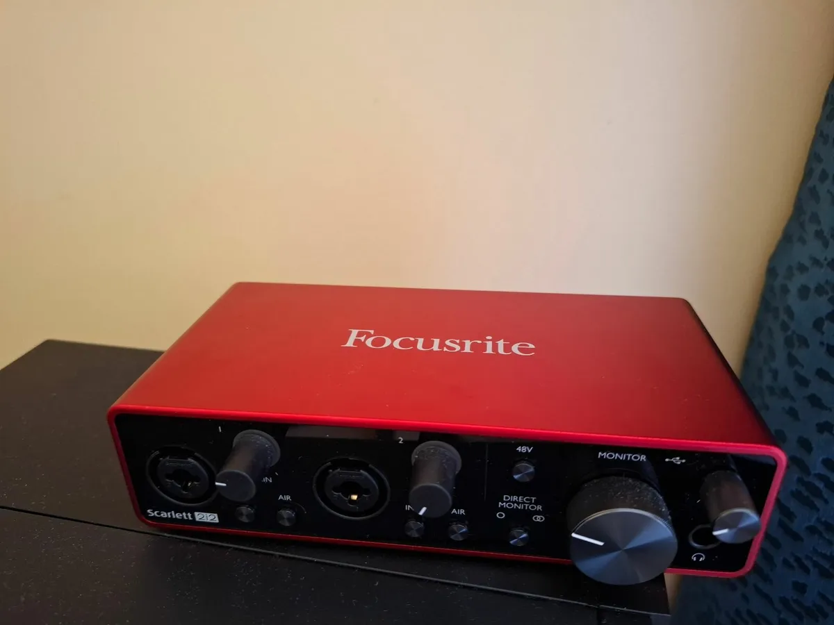 Focusrite Scarlett 2i2 Audio Interface - Image 1