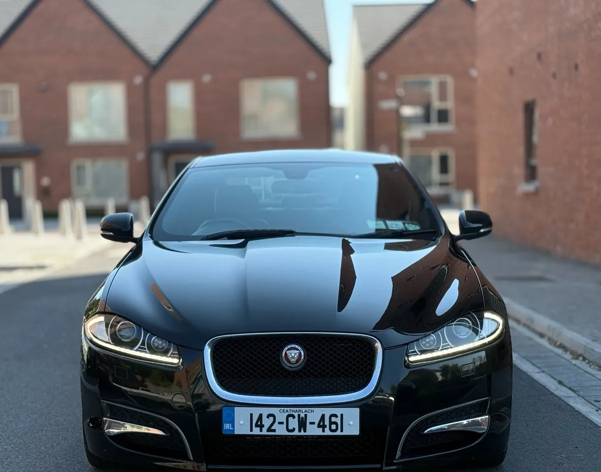 2014 Jaguar xf 2.2 - Image 2