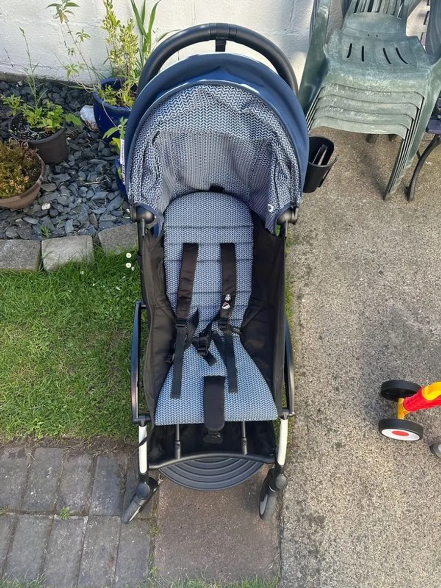 Babyzen YOYO Air France Edition Compact Travel Stroller With Cup Holder - Image 1