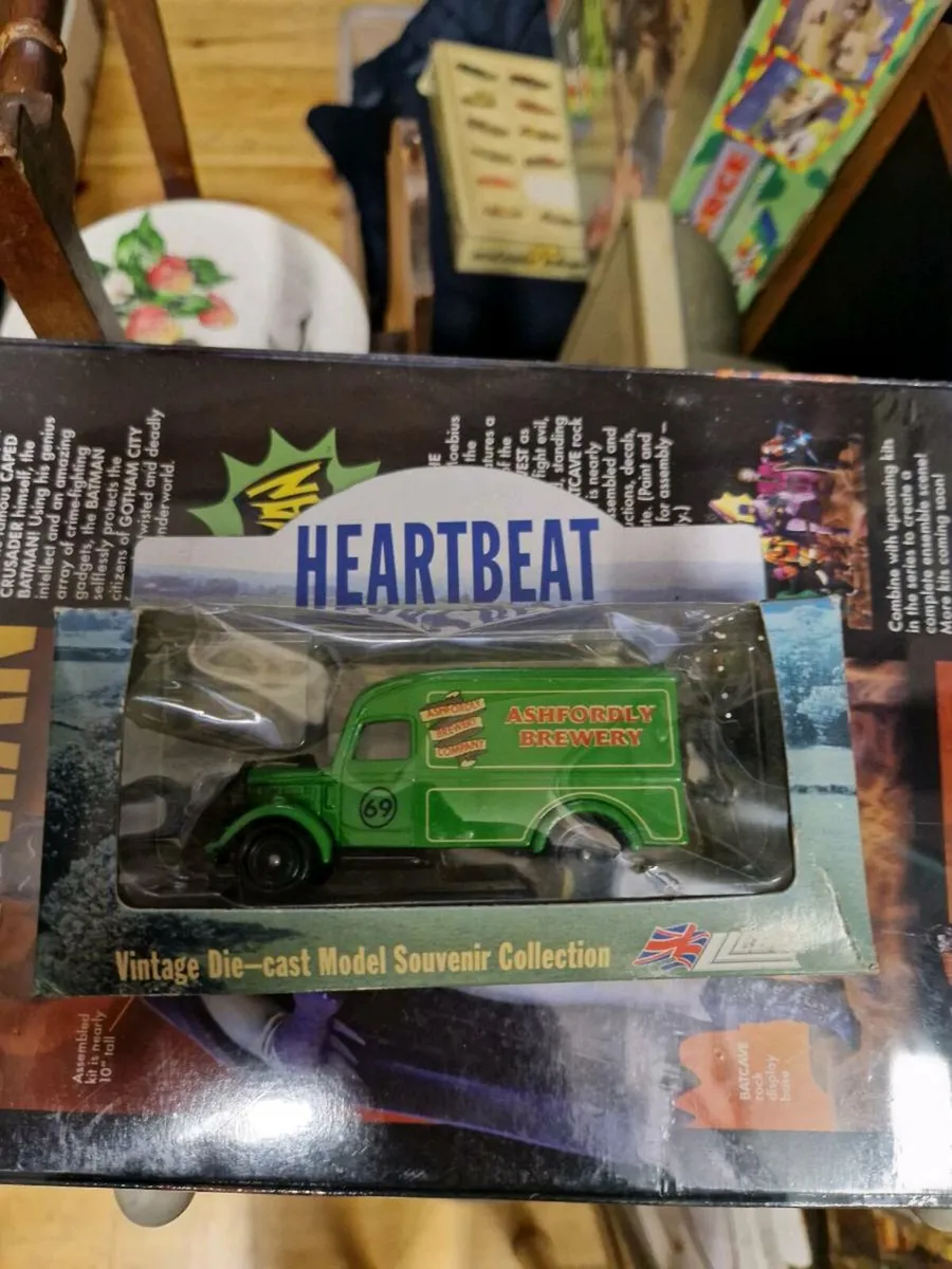 Corgi Lledo Heartbeat Van