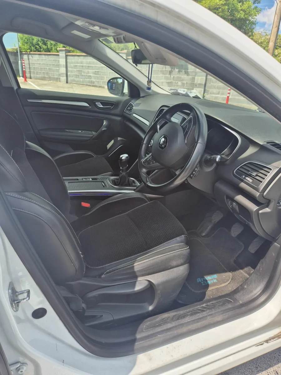 Renault Megane 1.5 DCI 110BHP DYNAMIQUE 2017 - Image 2
