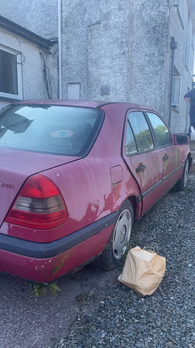 Merc c220 for parts - Image 3