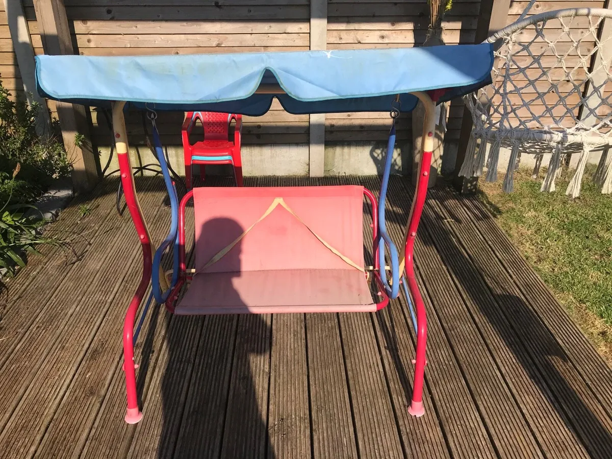 Child’s swing chair - Image 1
