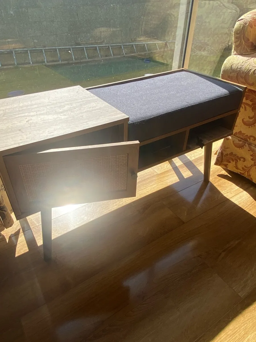Hall/ Telephone chair - Image 4