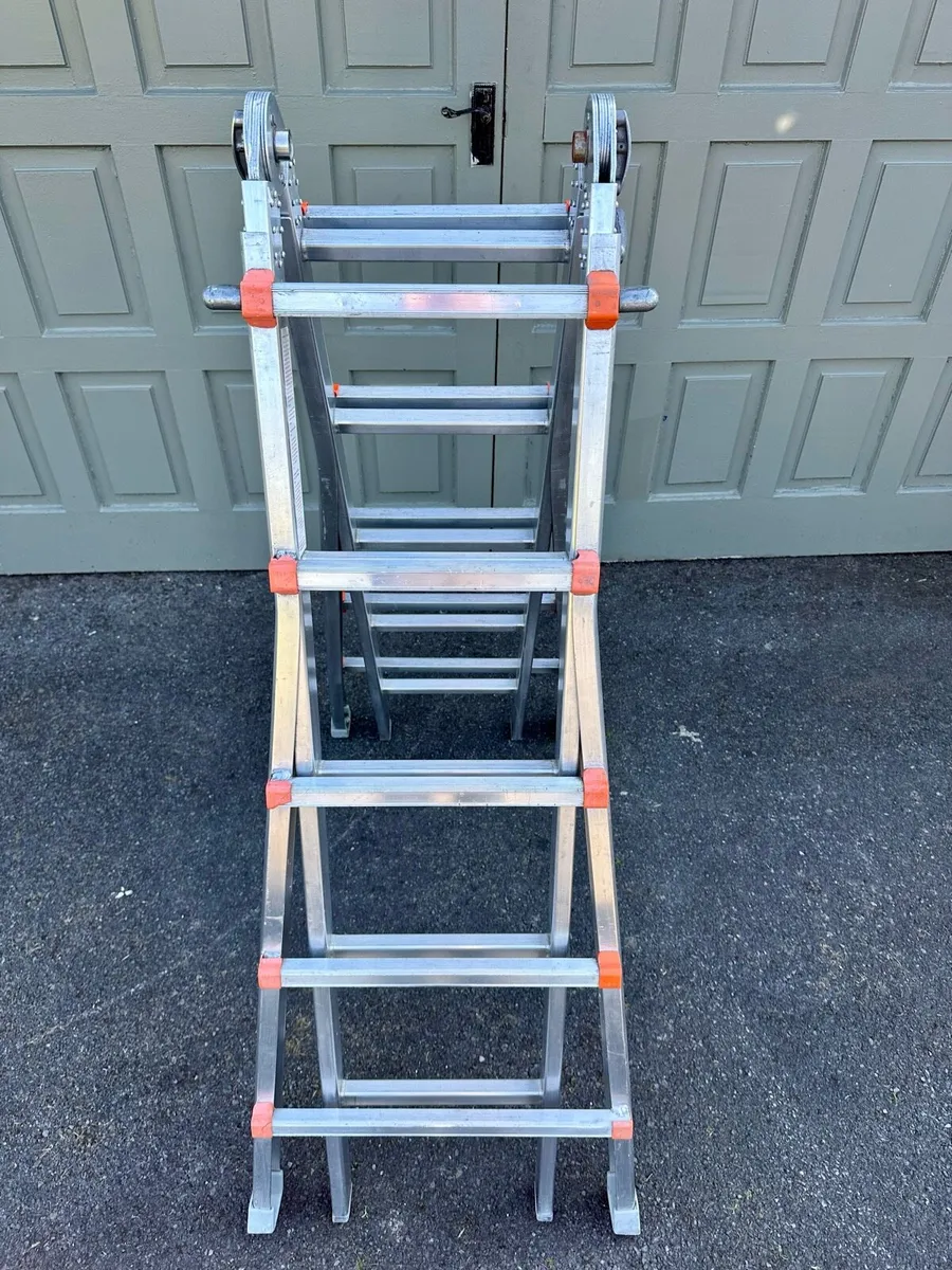 Waku WK102 5 Step Telescopic Ladder - Image 2