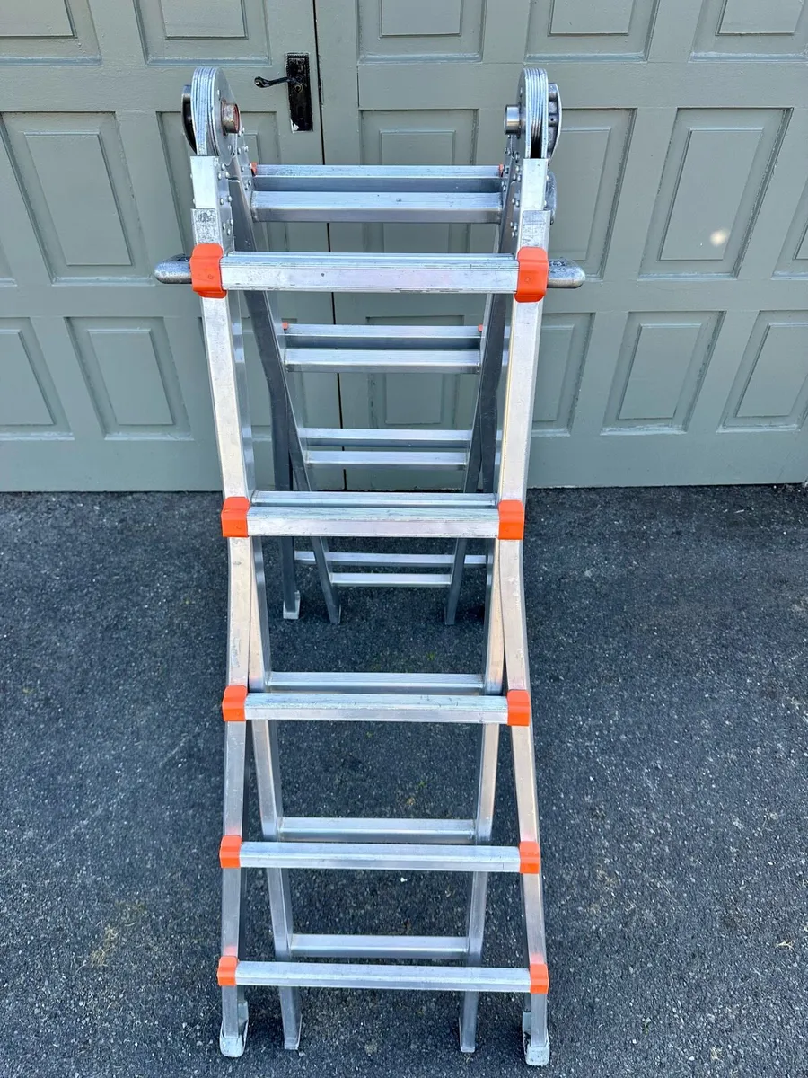 Waku WK102 5 Step Telescopic Ladder - Image 3