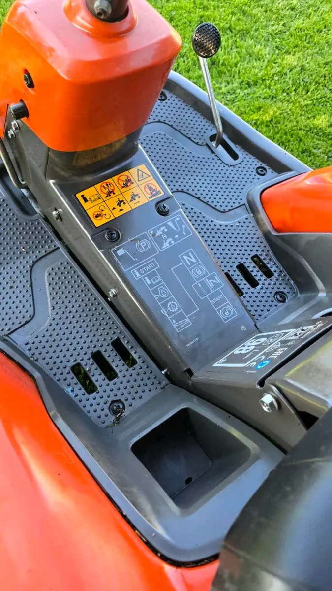 Husqvarna R214TC - Image 4