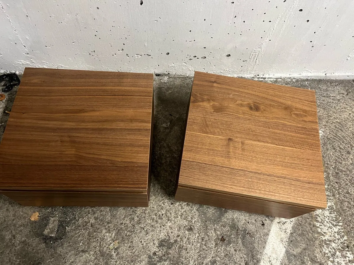 Locker x 2 - Image 3