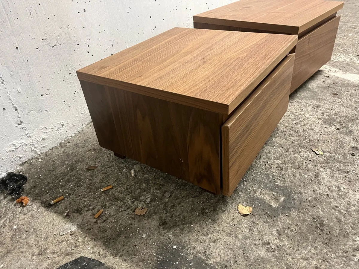 Locker x 2 - Image 4