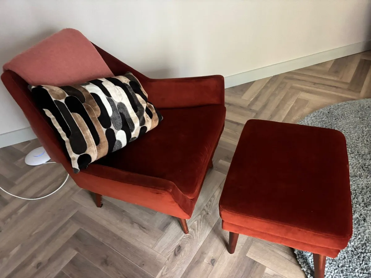 Arm chat and foot stool set - Image 2