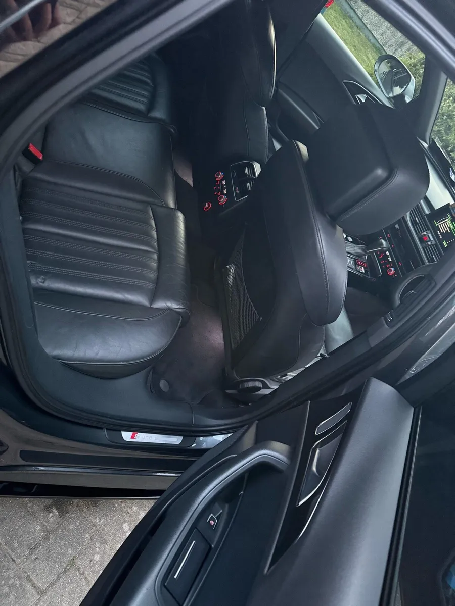 Audi a6 ultra black edition - Image 2