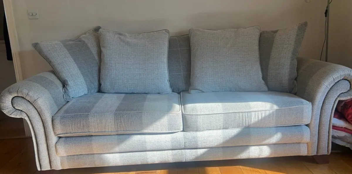 3 piece suite - Image 1
