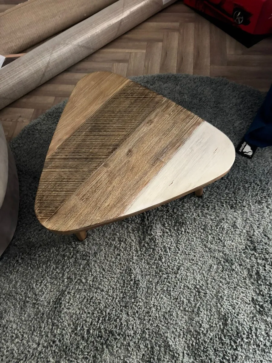 Coffee table - Image 1