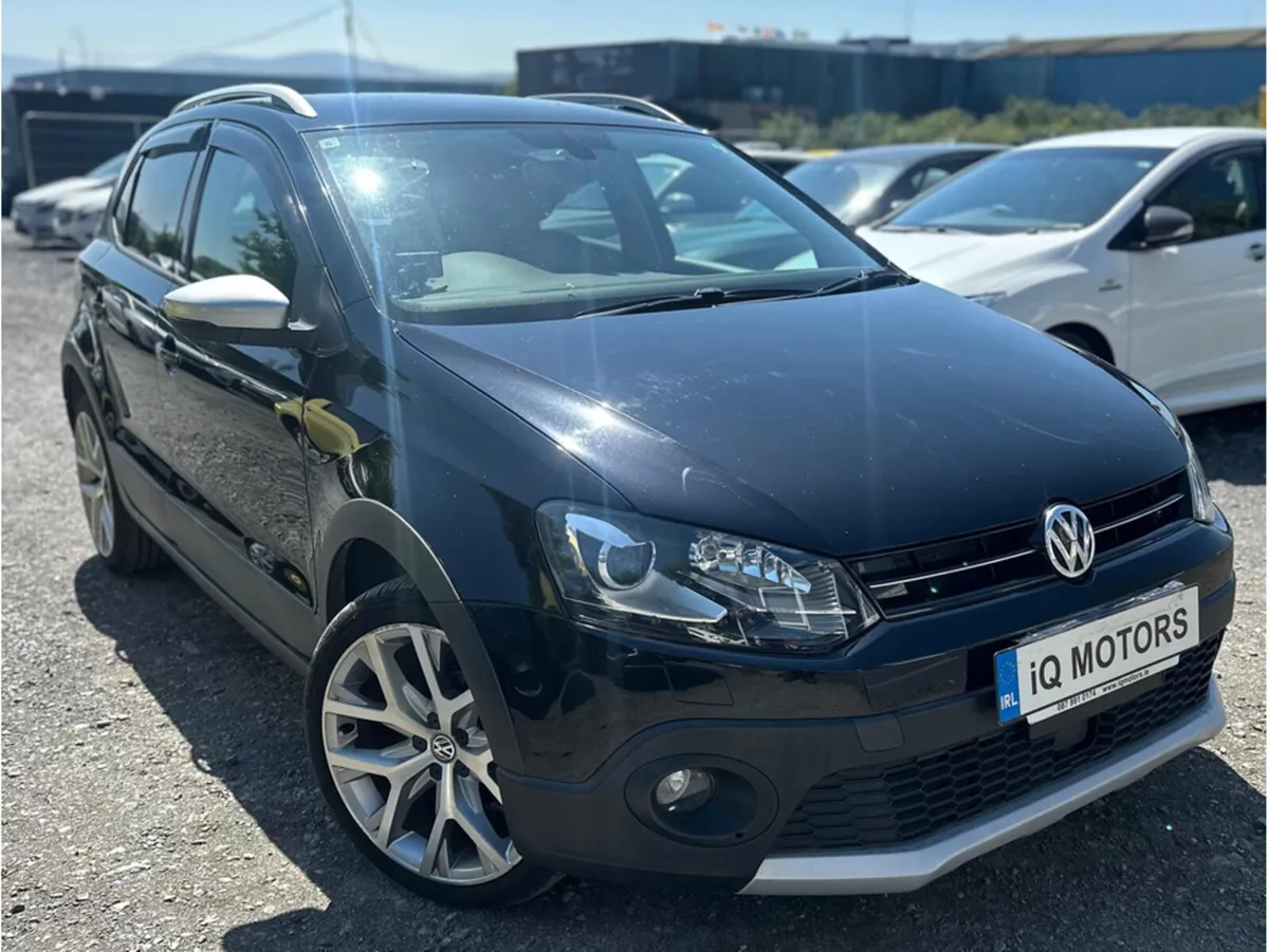 Volkswagen Polo CROSS AUTOMATIC 1.2 LOW MILEAGE (9 - Image 1