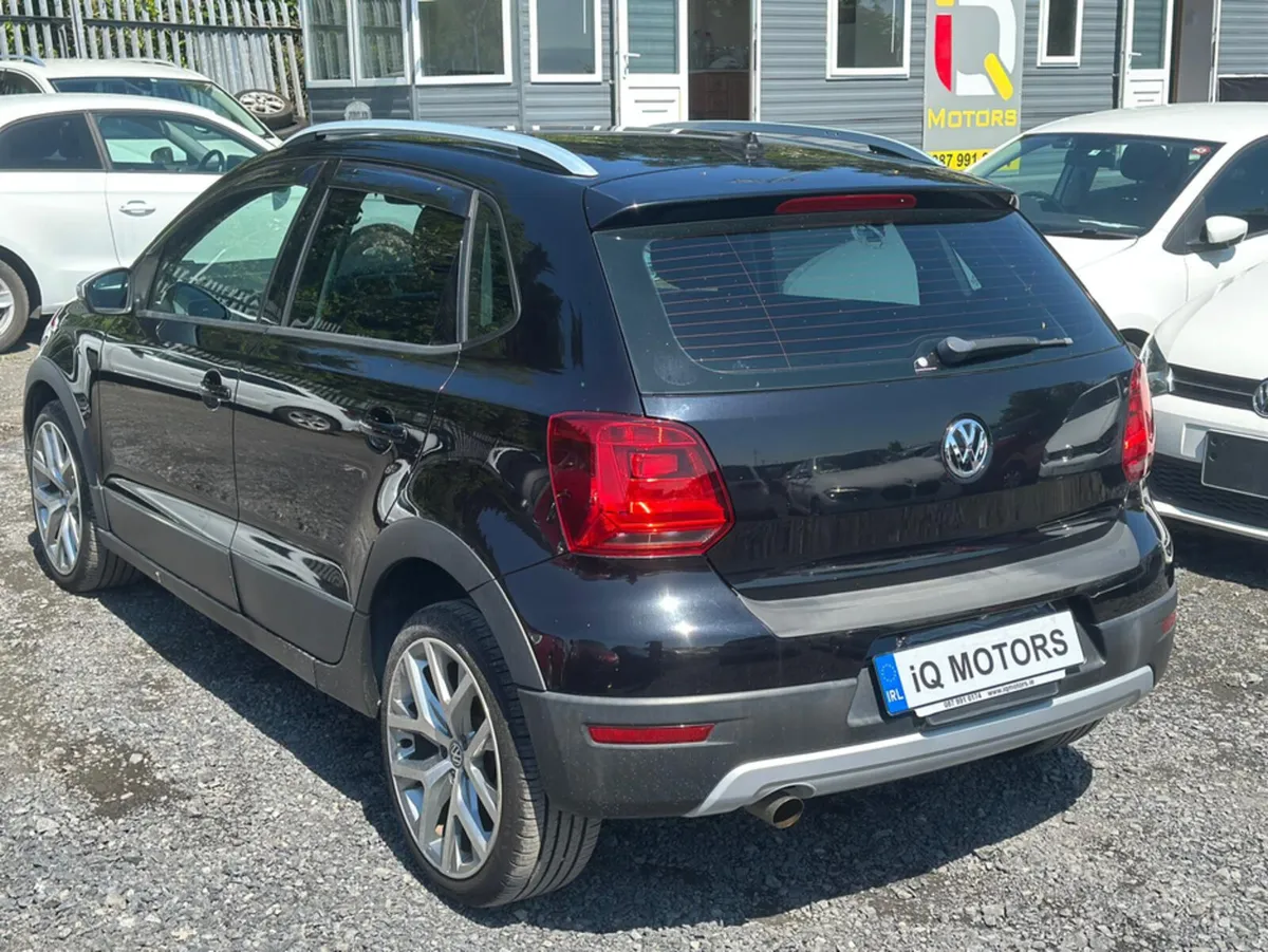 Volkswagen Polo CROSS AUTOMATIC 1.2 LOW MILEAGE (9 - Image 4