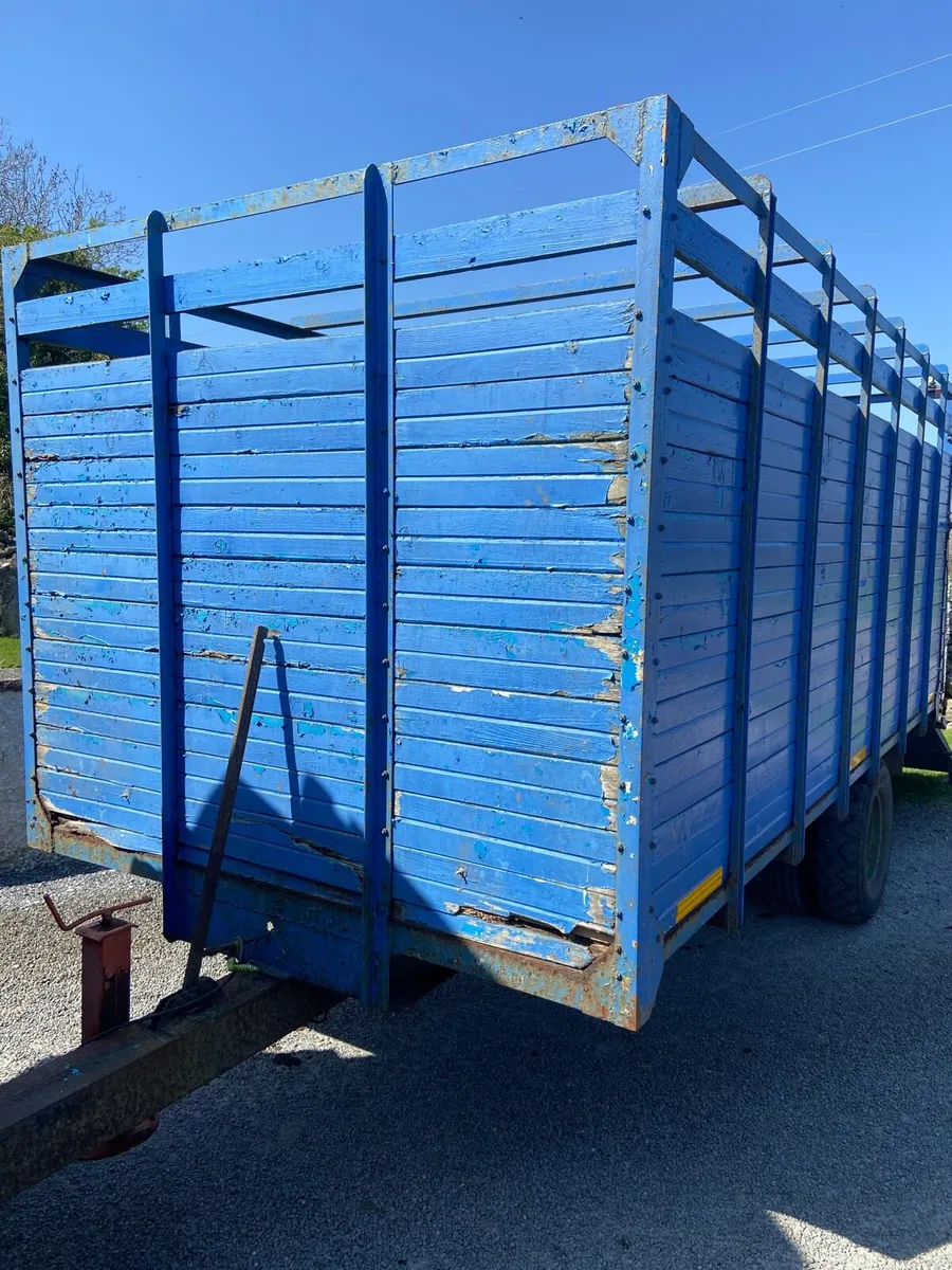 Tractor cattle trailer - Image 2