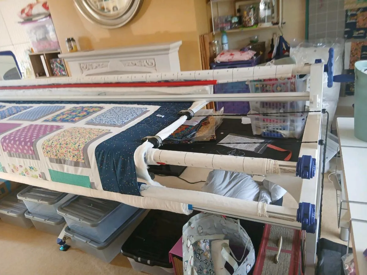 Long arm sewing mach - Image 1