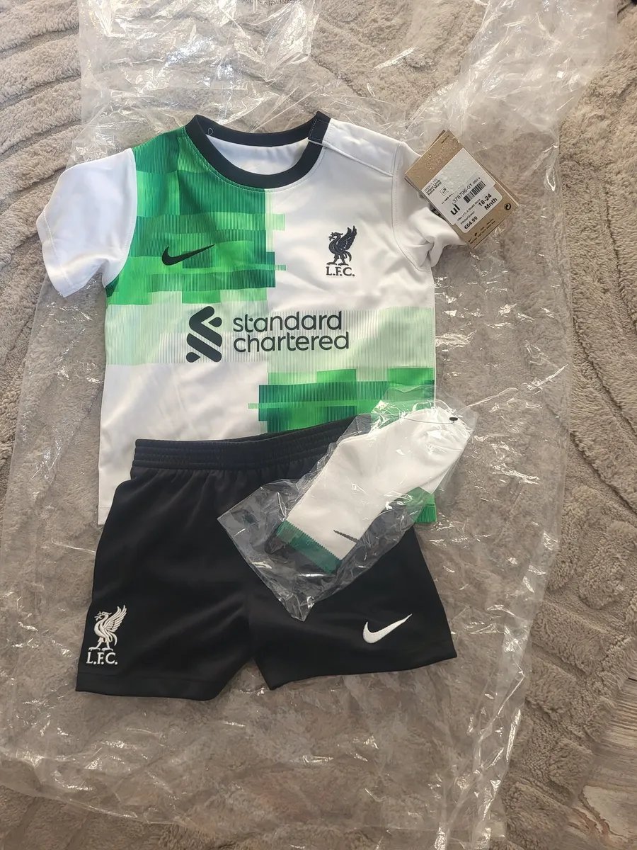 Liverpool 18m